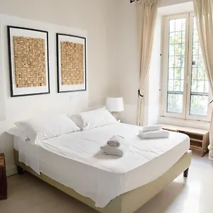 Casa E Per Vacanze Fienaroli 36 , Rome Italie